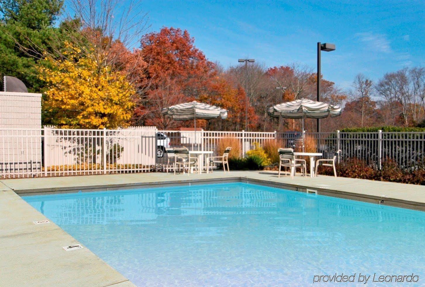 Red Roof Inn Plus Boston - Mansfield - Foxboro Екстериор снимка